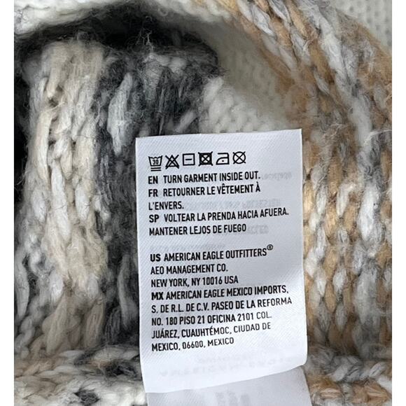 American Eagle Cream Tribal Crew Neck Sweater Reg Small - Picture 5 of 8